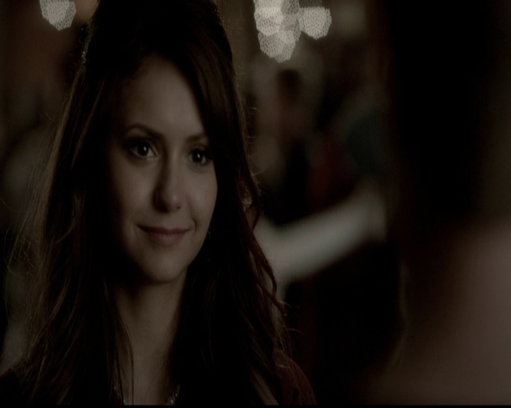 VampireDiariesWorld-dot-org_5x05MontersBall0976.jpg
