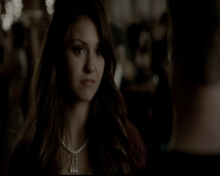 VampireDiariesWorld-dot-org_5x05MontersBall0984.jpg