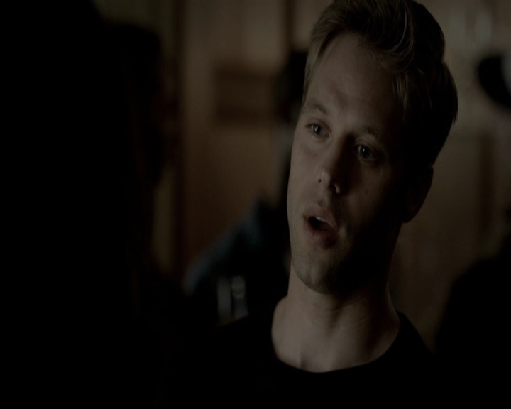 VampireDiariesWorld-dot-org_5x05MontersBall0985.jpg