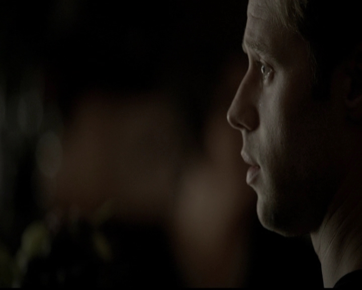 VampireDiariesWorld-dot-org_5x05MontersBall0990.jpg