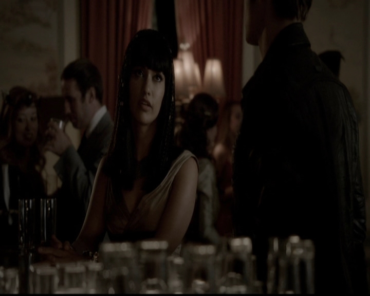 VampireDiariesWorld-dot-org_5x05MontersBall1050.jpg
