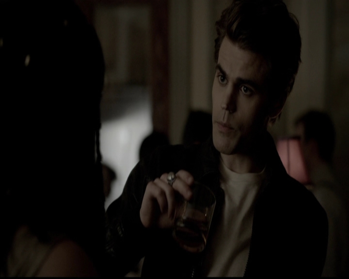 VampireDiariesWorld-dot-org_5x05MontersBall1059.jpg