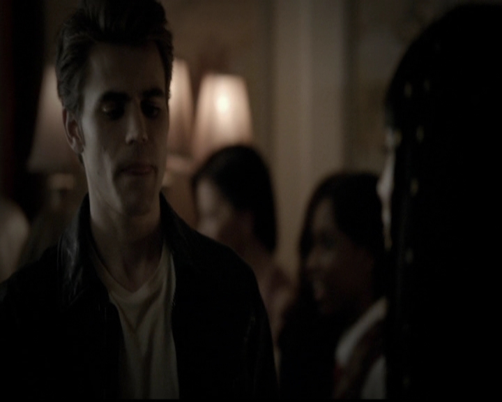 VampireDiariesWorld-dot-org_5x05MontersBall1156.jpg