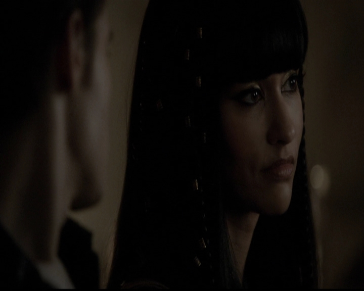 VampireDiariesWorld-dot-org_5x05MontersBall1163.jpg