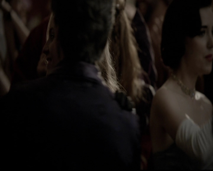 VampireDiariesWorld-dot-org_5x05MontersBall1195.jpg