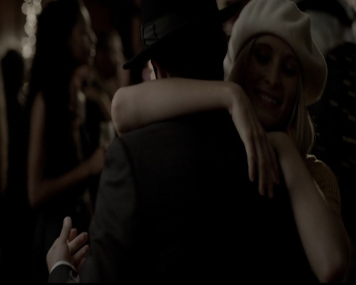 VampireDiariesWorld-dot-org_5x05MontersBall1202.jpg