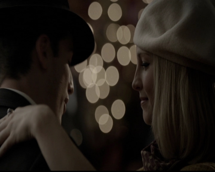 VampireDiariesWorld-dot-org_5x05MontersBall1222.jpg