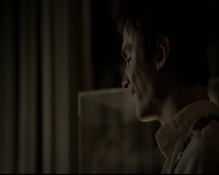 VampireDiariesWorld-dot-org_5x05MontersBall1350.jpg