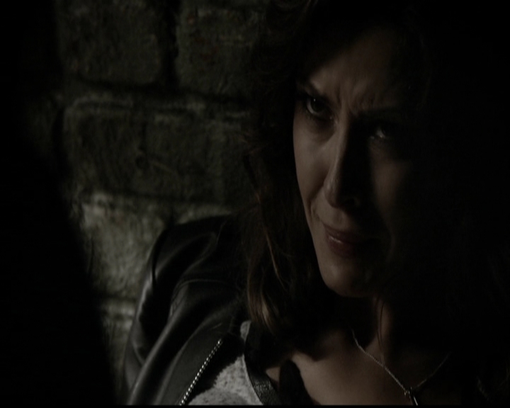 VampireDiariesWorld-dot-org_5x05MontersBall1484.jpg