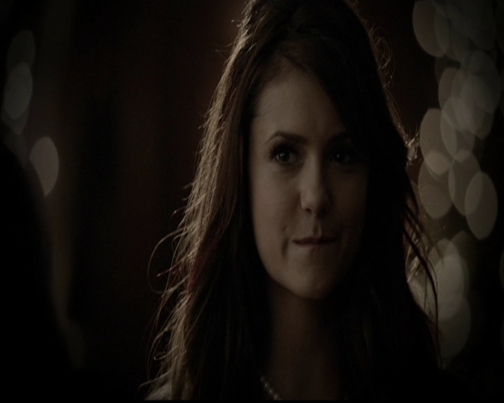 VampireDiariesWorld-dot-org_5x05MontersBall1512.jpg