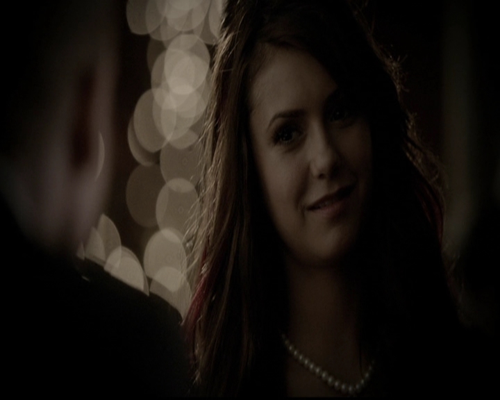 VampireDiariesWorld-dot-org_5x05MontersBall1523.jpg