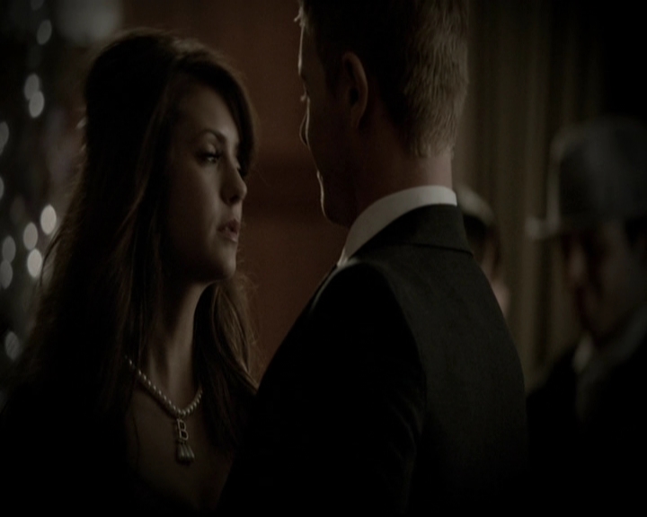 VampireDiariesWorld-dot-org_5x05MontersBall1532.jpg