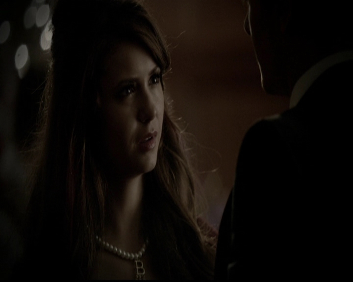 VampireDiariesWorld-dot-org_5x05MontersBall1558.jpg