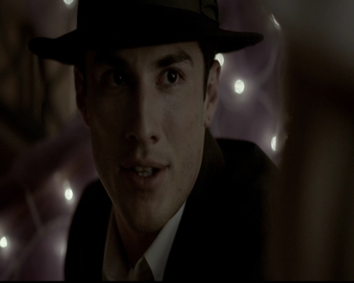 VampireDiariesWorld-dot-org_5x05MontersBall1588.jpg