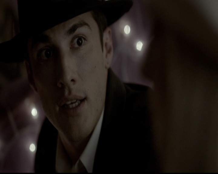 VampireDiariesWorld-dot-org_5x05MontersBall1612.jpg