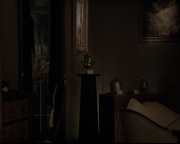 VampireDiariesWorld-dot-org_5x05MontersBall1653.jpg