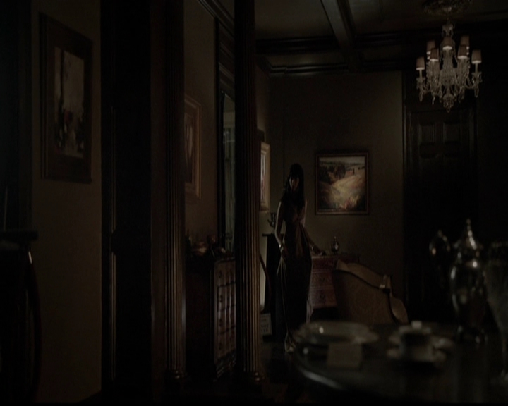 VampireDiariesWorld-dot-org_5x05MontersBall1658.jpg