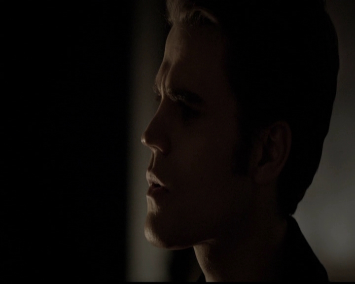 VampireDiariesWorld-dot-org_5x05MontersBall1695.jpg