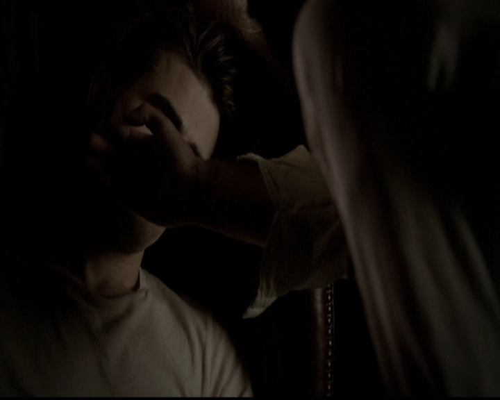 VampireDiariesWorld-dot-org_5x05MontersBall1726.jpg