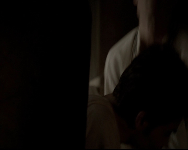 VampireDiariesWorld-dot-org_5x05MontersBall1733.jpg