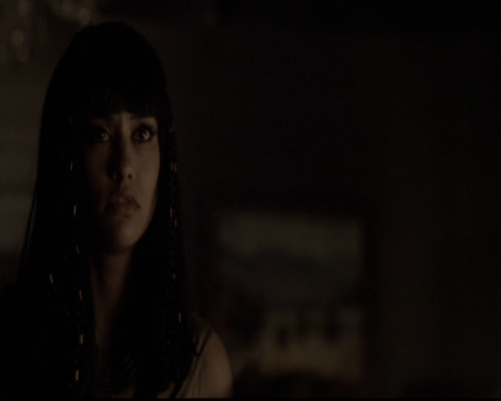 VampireDiariesWorld-dot-org_5x05MontersBall1758.jpg