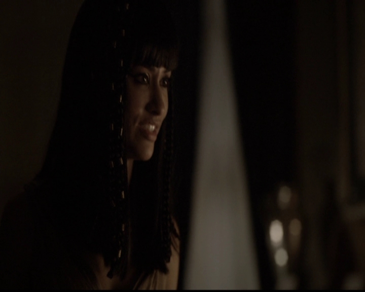 VampireDiariesWorld-dot-org_5x05MontersBall1774.jpg