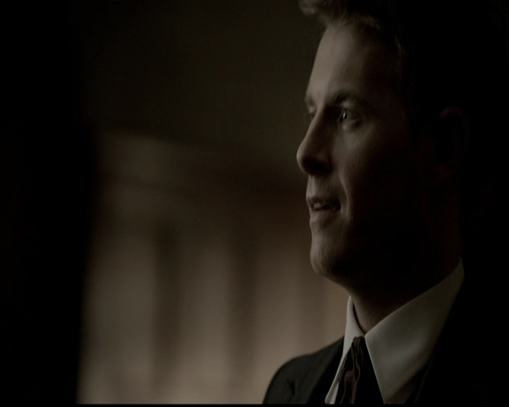 VampireDiariesWorld-dot-org_5x05MontersBall1866.jpg