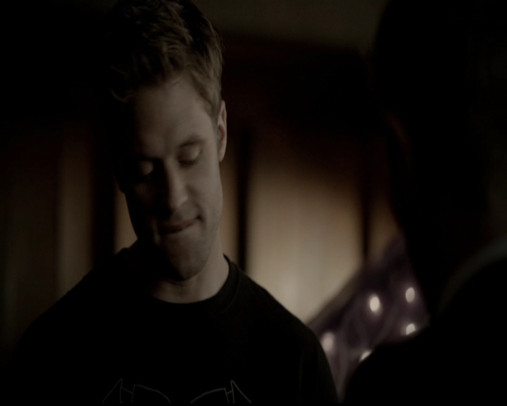 VampireDiariesWorld-dot-org_5x05MontersBall1873.jpg