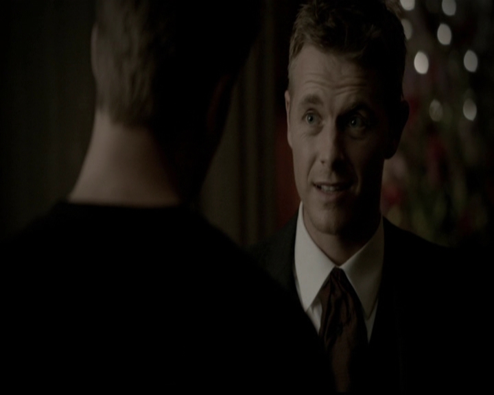 VampireDiariesWorld-dot-org_5x05MontersBall1888.jpg