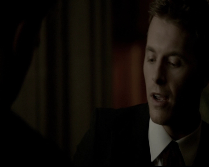 VampireDiariesWorld-dot-org_5x05MontersBall1891.jpg