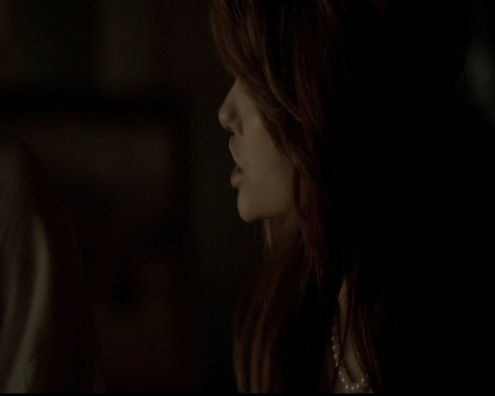 VampireDiariesWorld-dot-org_5x05MontersBall1911.jpg