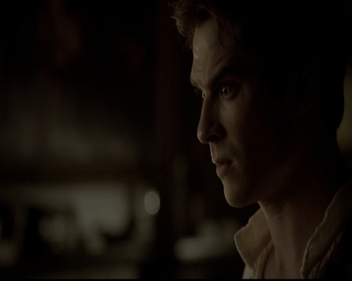 VampireDiariesWorld-dot-org_5x05MontersBall1918.jpg