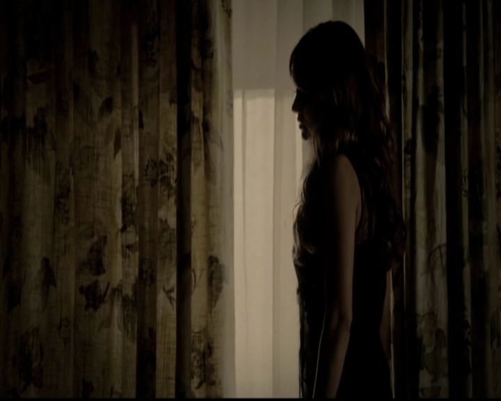 VampireDiariesWorld-dot-org_5x05MontersBall1952.jpg