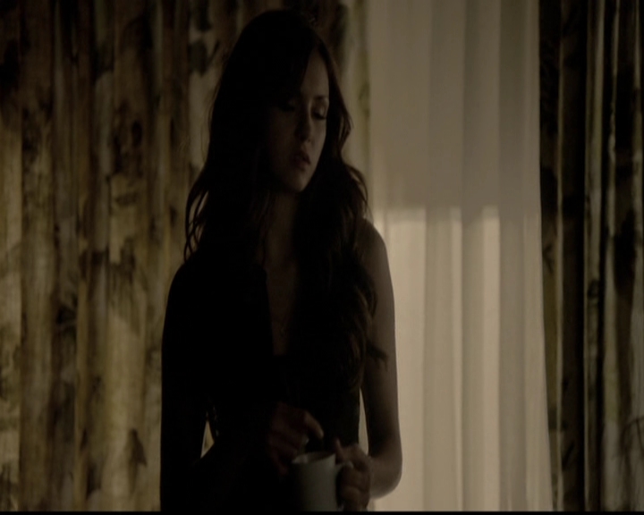 VampireDiariesWorld-dot-org_5x05MontersBall1968.jpg