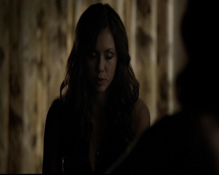 VampireDiariesWorld-dot-org_5x05MontersBall1986.jpg