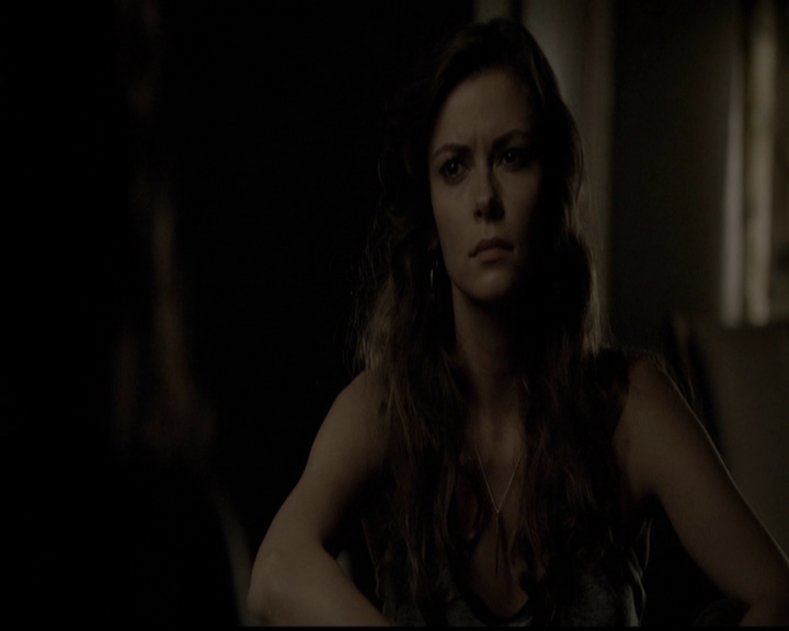 VampireDiariesWorld-dot-org_5x05MontersBall1991.jpg