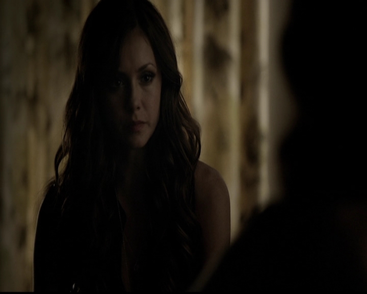 VampireDiariesWorld-dot-org_5x05MontersBall1995.jpg