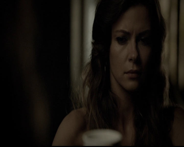 VampireDiariesWorld-dot-org_5x05MontersBall2018.jpg