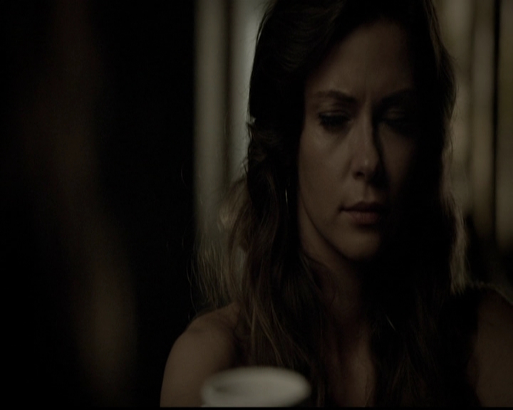 VampireDiariesWorld-dot-org_5x05MontersBall2019.jpg