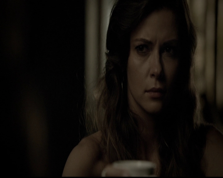 VampireDiariesWorld-dot-org_5x05MontersBall2022.jpg