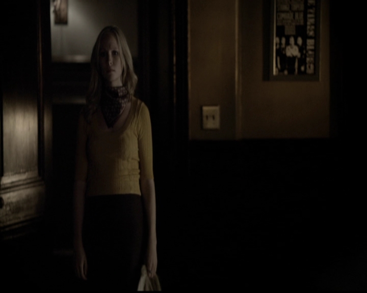 VampireDiariesWorld-dot-org_5x05MontersBall2039.jpg