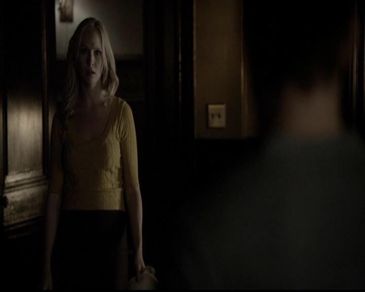 VampireDiariesWorld-dot-org_5x05MontersBall2045.jpg