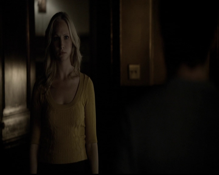 VampireDiariesWorld-dot-org_5x05MontersBall2056.jpg
