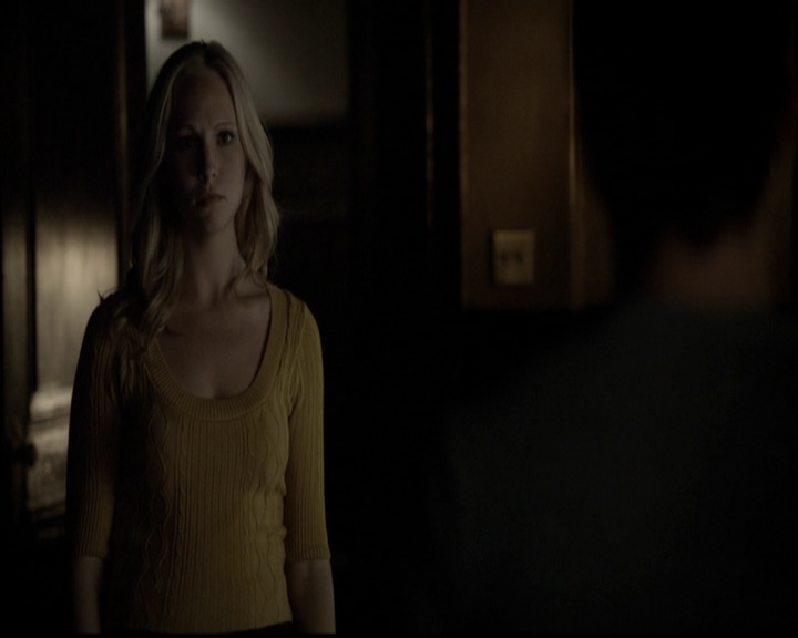 VampireDiariesWorld-dot-org_5x05MontersBall2057.jpg
