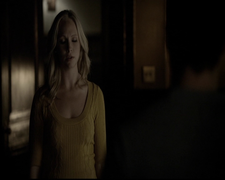 VampireDiariesWorld-dot-org_5x05MontersBall2059.jpg