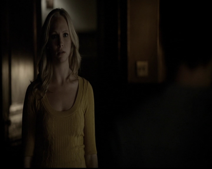 VampireDiariesWorld-dot-org_5x05MontersBall2060.jpg