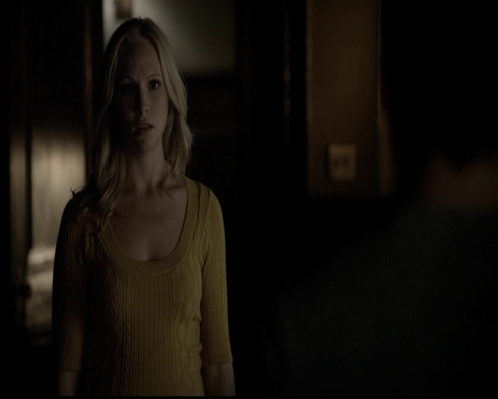 VampireDiariesWorld-dot-org_5x05MontersBall2061.jpg