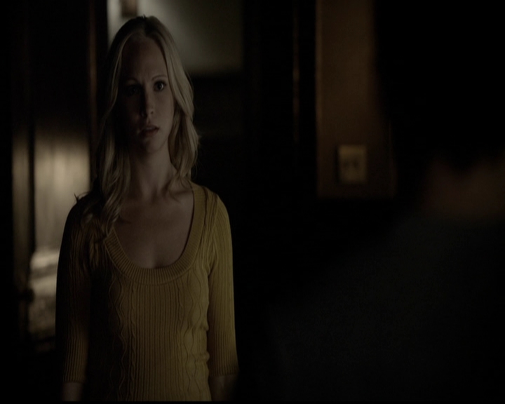 VampireDiariesWorld-dot-org_5x05MontersBall2062.jpg
