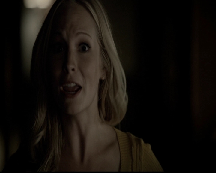 VampireDiariesWorld-dot-org_5x05MontersBall2077.jpg