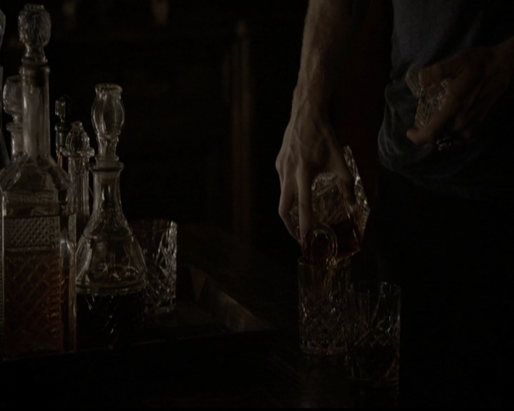 VampireDiariesWorld-dot-org_5x05MontersBall2135.jpg